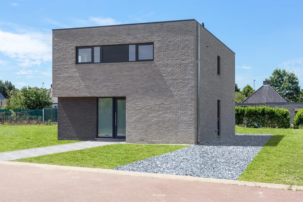 Gas natural o aerotermia: qué compensa más en una vivienda