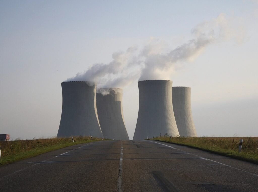 Iberdrola vs Endesa vs Naturgy: qué compañía te conviene